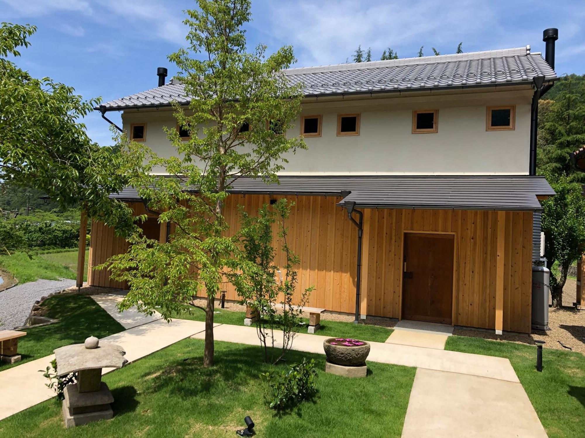 Satoyama Hotel Kanenone Tamba ไมบาระ ภายนอก รูปภาพ